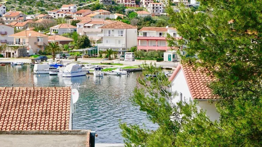 La Vitta E Bella Apartments Seget Vranjica 0*,